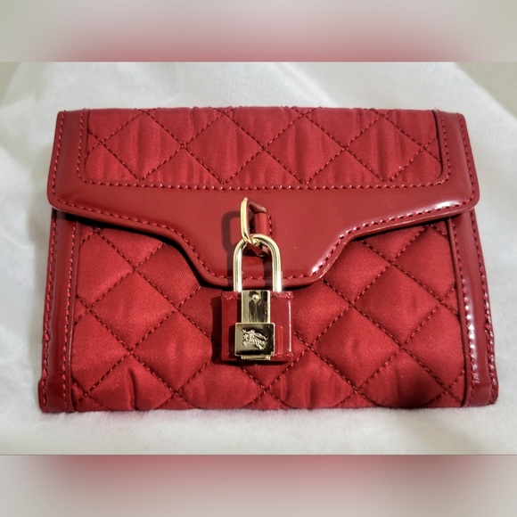 Burberry Quilted Bi-Fold Lock Wallet - Picture 1 of 11